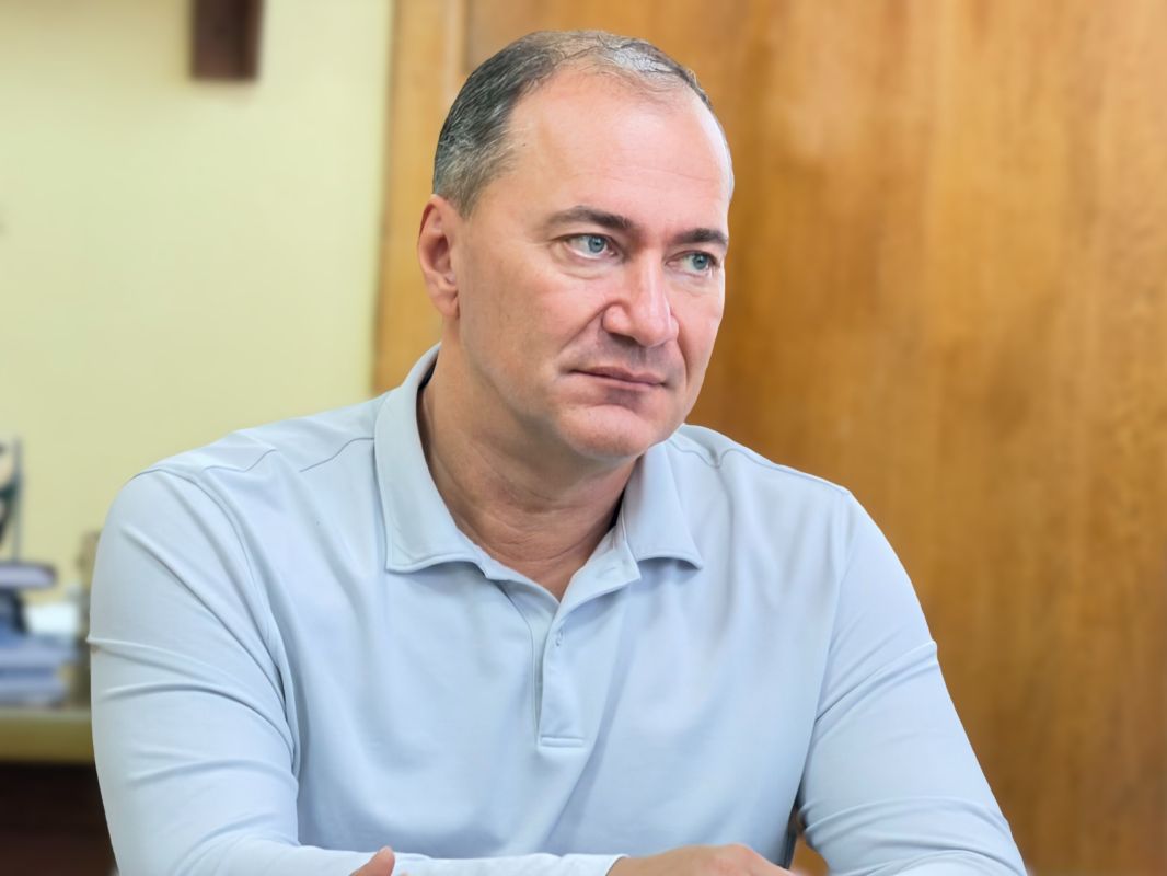 Дмитрий Белик: Совместно с коллегой — депутатом Госдумы Татьяной Георгиевной Лобач провели рабочую встречу с главой Гагаринского муниципального округа Екатериной Юрьевной Фалиной и депутатами местного Совета Дмитрий Белик: Совместно с коллегой — депутатом Госдумы Татьяной Георгиевной Лобач провели рабочую встречу с главой Гагаринского муниципального округа Екатериной Юрьевной Фалиной и депутатами местного Совета