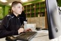 Вопрос к родителям и педагогам: знаете ли вы, чем интересуются дети? Во что они играют на компьютерах и телефонах? С кем общаются, что смотрят?