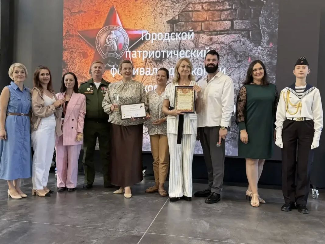 Центр внешкольной работы «Патриот» подвел итоги XVI городского патриотического фестиваля детского и юношеского творчества «Верность отцам — верность Отчизне» Центр внешкольной работы «Патриот» подвел итоги XVI городского патриотического фестиваля детского и юношеского творчества «Верность отцам — верность Отчизне»