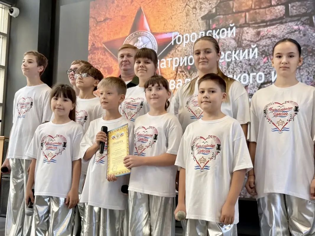 Центр внешкольной работы «Патриот» подвел итоги XVI городского патриотического фестиваля детского и юношеского творчества «Верность отцам — верность Отчизне» Центр внешкольной работы «Патриот» подвел итоги XVI городского патриотического фестиваля детского и юношеского творчества «Верность отцам — верность Отчизне»