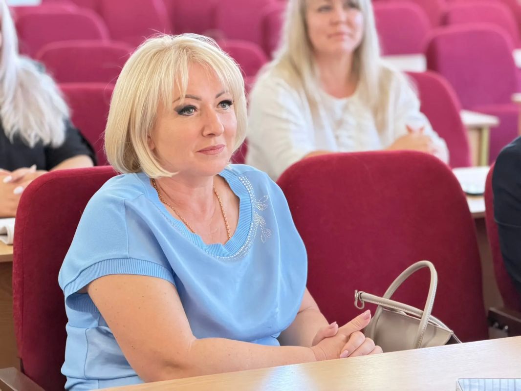 Татьяна Лобач: Сильный муниципалитет — это прежде всего депутаты, которые знают свой район, постоянно общаются с жителями и умеют доводить конкретные вопросы до результата Татьяна Лобач: Сильный муниципалитет — это прежде всего депутаты, которые знают свой район, постоянно общаются с жителями и умеют доводить конкретные вопросы до результата