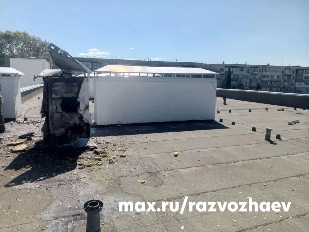 Михаил Развожаев: Дорогие родители! Публикую фото с места происшествия, чтобы вы видели реальную картину Михаил Развожаев: Дорогие родители! Публикую фото с места происшествия, чтобы вы видели реальную картину