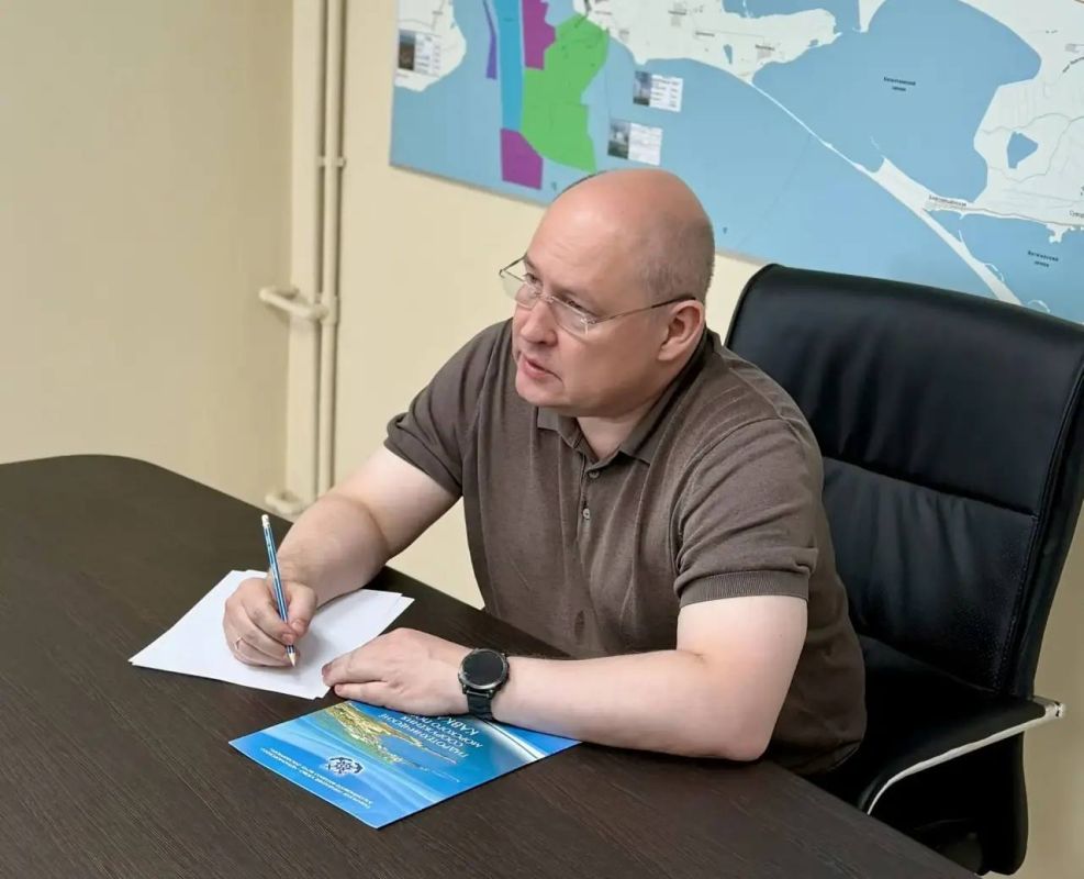 Севастополь готовят к осенне-зимнему периоду Севастополь готовят к осенне-зимнему периоду