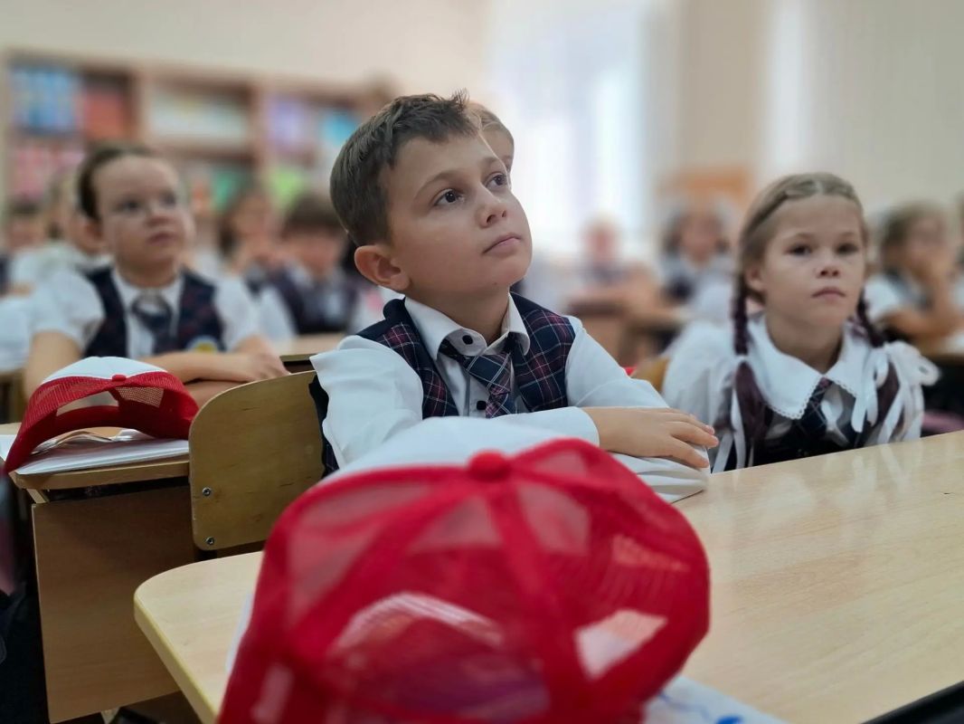 Не скучный урок: в гимназии №8 дан старт серии лекций безопасности для младших классов Не скучный урок: в гимназии №8 дан старт серии лекций безопасности для младших классов