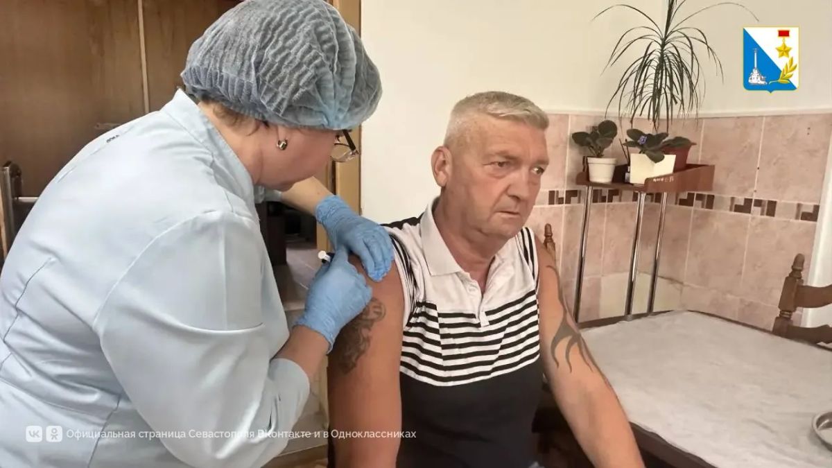 Трудовые коллективы Севастополя присоединяются к вакцинации от гриппа Трудовые коллективы Севастополя присоединяются к вакцинации от гриппа