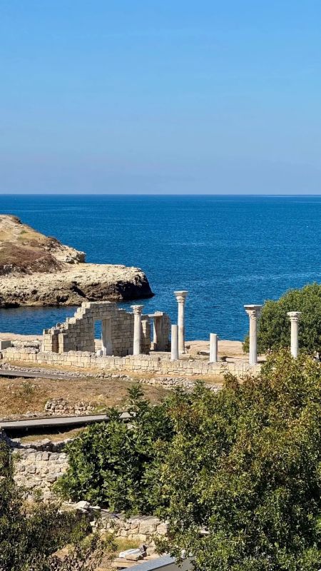 Доброе утро в Херсонесе от крымского блогера Артёма Лавриненко Доброе утро в Херсонесе от крымского блогера Артёма Лавриненко