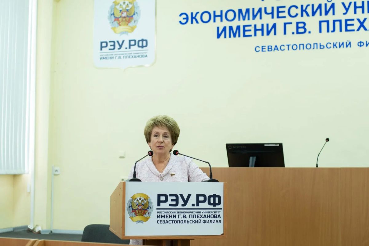 Екатерина Алтабаева: Выступила на традиционной конференции преподавателей курса "Севастополеведение", которая состоялась в Севастопольском филиале Российского экономического университета имени Плеханова. Ее участниками стали... Екатерина Алтабаева: Выступила на традиционной конференции преподавателей курса "Севастополеведение", которая состоялась в Севастопольском филиале Российского экономического университета имени Плеханова. Ее участниками стали...