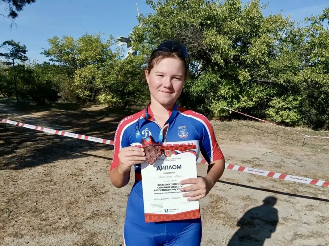 Мария Барбакарь завоевала бронзовую медаль всероссийских соревнований по велосипедному спорту Мария Барбакарь завоевала бронзовую медаль всероссийских соревнований по велосипедному спорту