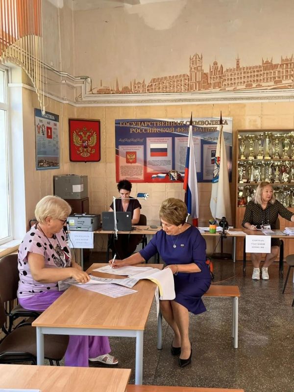 На выборах в Севастополе проголосовало более 153 тысяч человек На выборах в Севастополе проголосовало более 153 тысяч человек