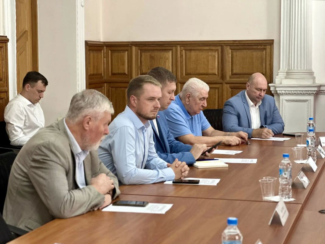 Владимир Немцев: Накануне в Законодательном Собрании Севастополя состоялось расширенное заседание Постоянного комитета по образованию, науке, культуре, спорту и молодёжной политике Владимир Немцев: Накануне в Законодательном Собрании Севастополя состоялось расширенное заседание Постоянного комитета по образованию, науке, культуре, спорту и молодёжной политике