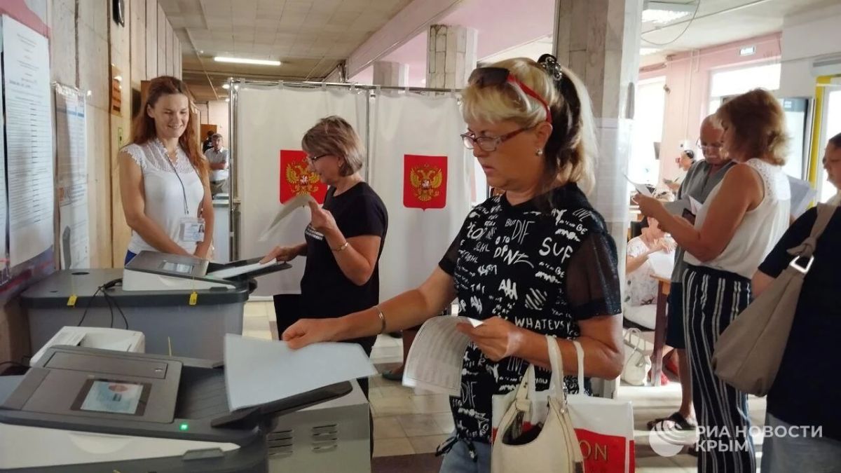 В Крыму и Севастополе завершился первый день голосования на выборах
