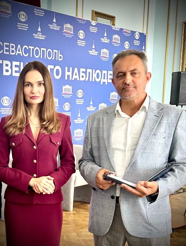 Рабочая встреча с председателем Севастопольской городской избирательной комиссии Ниной Сергеевной Фаустовой Рабочая встреча с председателем Севастопольской городской избирательной комиссии Ниной Сергеевной Фаустовой
