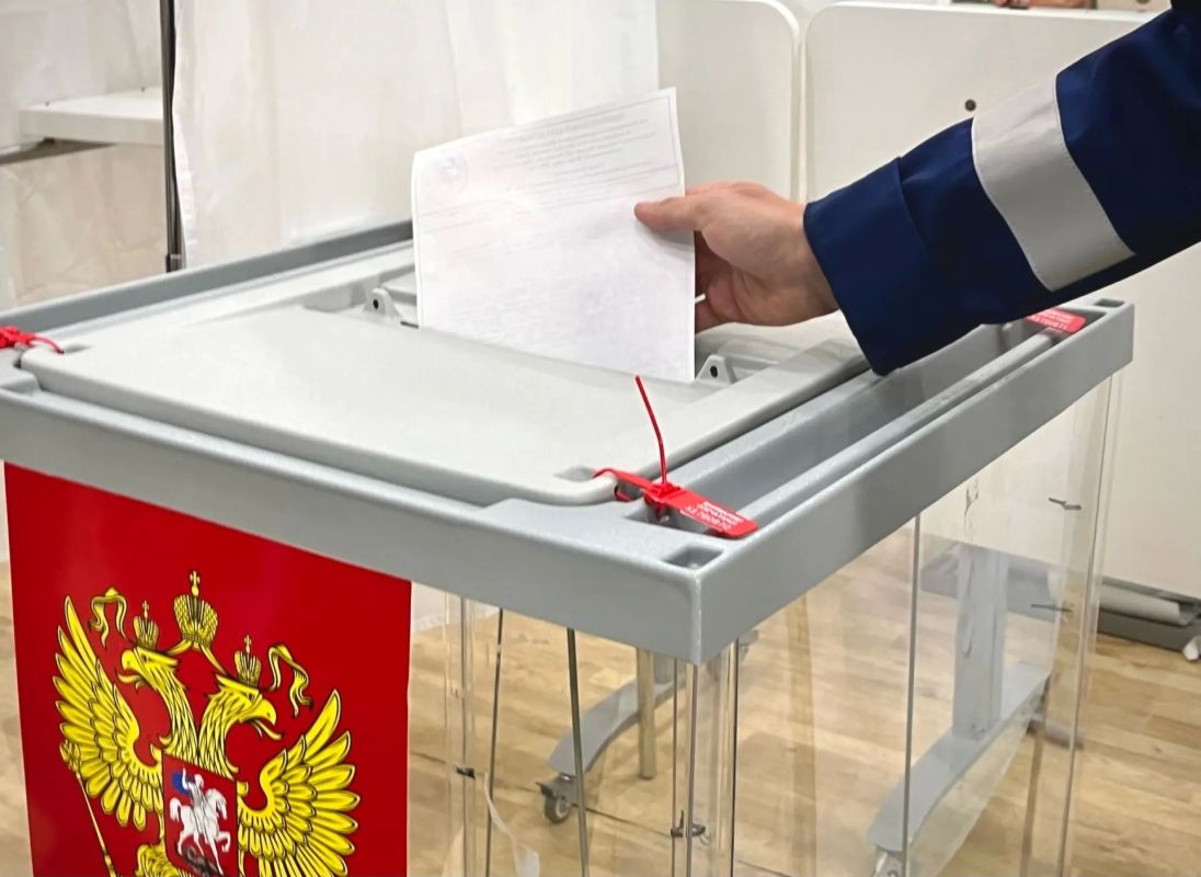 Гражданский долг и корпоративная ответственность: сотрудники ООО «Севастопольэнерго» принимают участие в выборах Гражданский долг и корпоративная ответственность: сотрудники ООО «Севастопольэнерго» принимают участие в выборах