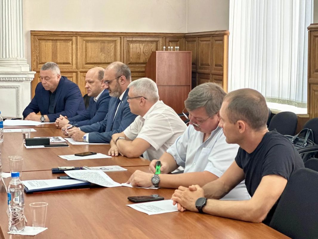 Владимир Немцев: Накануне в Законодательном Собрании Севастополя состоялось расширенное заседание Постоянного комитета по образованию, науке, культуре, спорту и молодёжной политике Владимир Немцев: Накануне в Законодательном Собрании Севастополя состоялось расширенное заседание Постоянного комитета по образованию, науке, культуре, спорту и молодёжной политике
