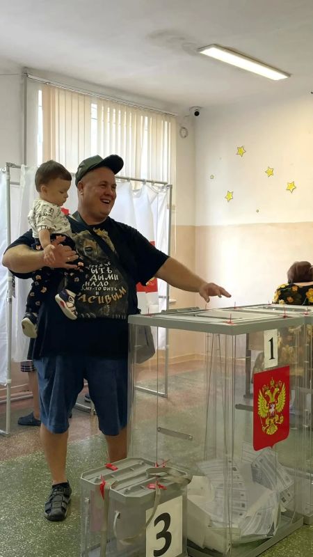 Завершился второй день основного голосования на выборах депутатов Государственной Думы ФС РФ девятого созыва и депутатов представительных органов восьми внутригородских муниципальных образований Балаклавского и Нахимовского... Завершился второй день основного голосования на выборах депутатов Государственной Думы ФС РФ девятого созыва и депутатов представительных органов восьми внутригородских муниципальных образований Балаклавского и Нахимовского...