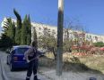 В Казачьей бухте фонарные столбы защищают от незаконной рекламы