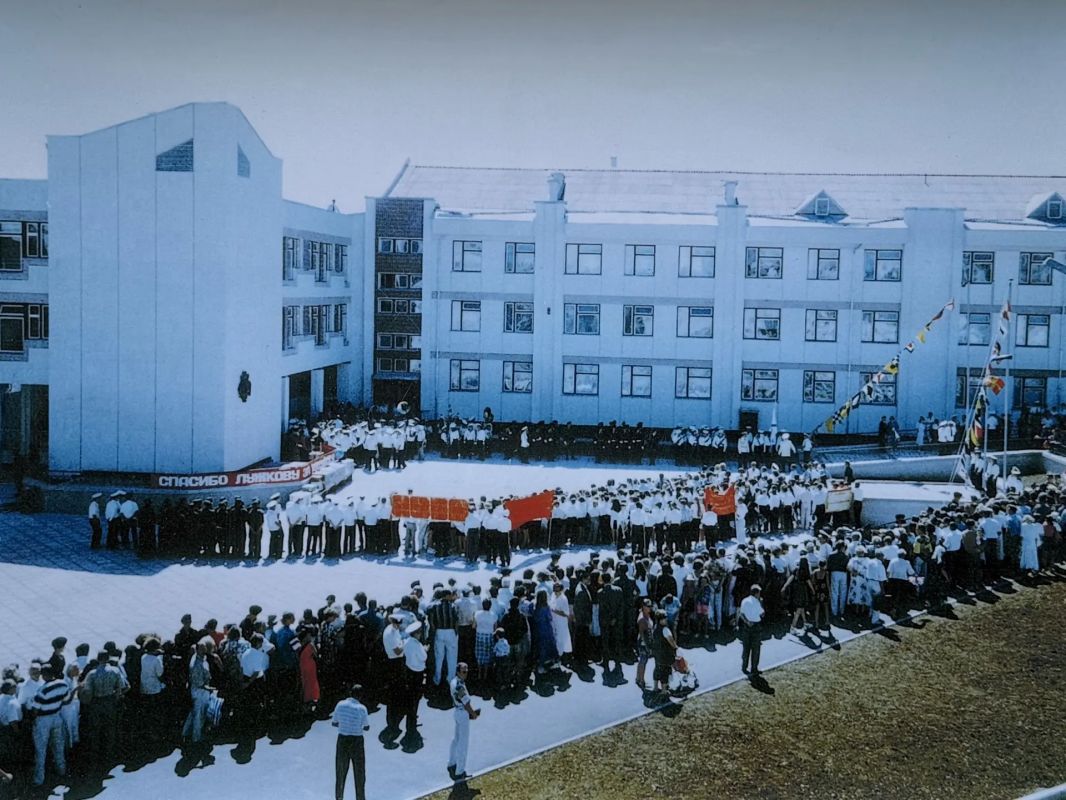 В севастопольской школе №48 вспоминали Юрия Михайловича Лужкова В севастопольской школе №48 вспоминали Юрия Михайловича Лужкова