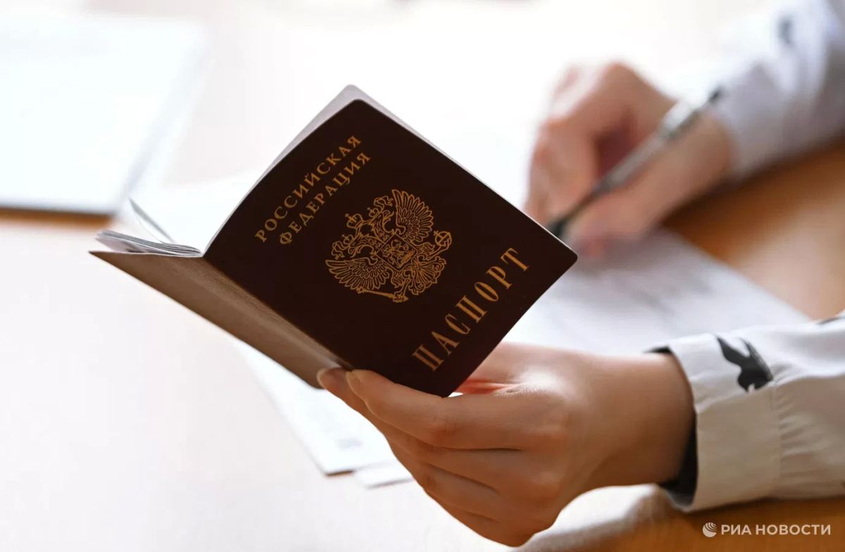 Смешно и дешево: Константинов оценил попытку замгенпрокурора Украины оправдаться за паспорт жены