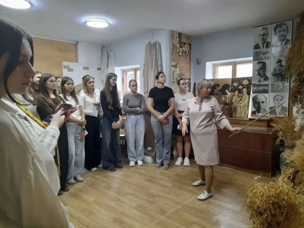 Экологическая практика: студенты педагогического колледжа Институт развития образования посетили Центр эколого-натуралистического творчества учащейся молодежи Экологическая практика: студенты педагогического колледжа Институт развития образования посетили Центр эколого-натуралистического творчества учащейся молодежи