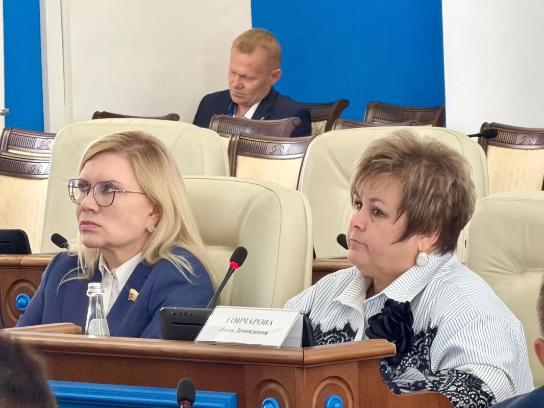 Директор Департамента образования и науки Севастополя Максим Кривонос выступил с отчетом о показателях работы ведомства за 2025 год на пленарном заседании Законодательного Собрания города Севастополя Директор Департамента образования и науки Севастополя Максим Кривонос выступил с отчетом о показателях работы ведомства за 2025 год на пленарном заседании Законодательного Собрания города Севастополя
