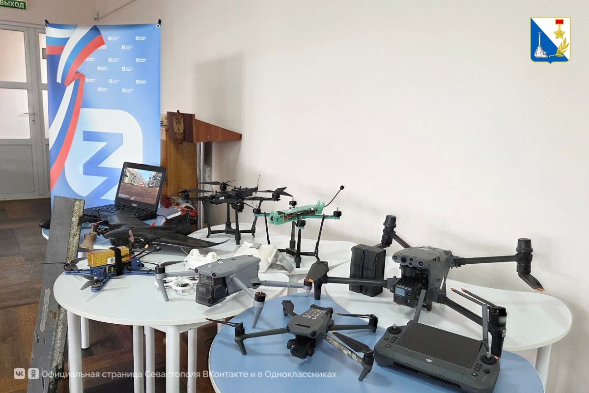 Для севастопольских школьников провели форум «Российский народ — семья семей» Для севастопольских школьников провели форум «Российский народ — семья семей»