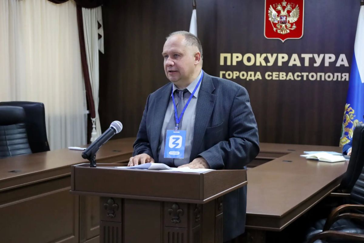 В рамках взаимодействия Генеральной прокуратуры Российской Федерации с Общероссийской общественно-государственной просветительской организацией «Российское общество "Знание"» в органах и организациях прокуратуры Российской... В рамках взаимодействия Генеральной прокуратуры Российской Федерации с Общероссийской общественно-государственной просветительской организацией «Российское общество "Знание"» в органах и организациях прокуратуры Российской...