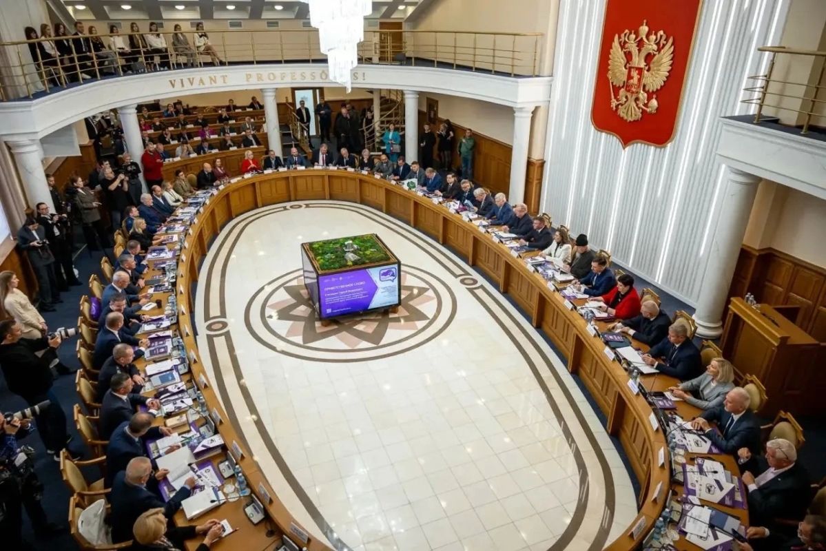 Уполномоченный по правам человека в городе Севастополе Павел Буцай выступил на Втором Белгородском юридическом форуме, приуроченному к 150-летию Белгородского государственного национального исследовательского университета Уполномоченный по правам человека в городе Севастополе Павел Буцай выступил на Втором Белгородском юридическом форуме, приуроченному к 150-летию Белгородского государственного национального исследовательского университета