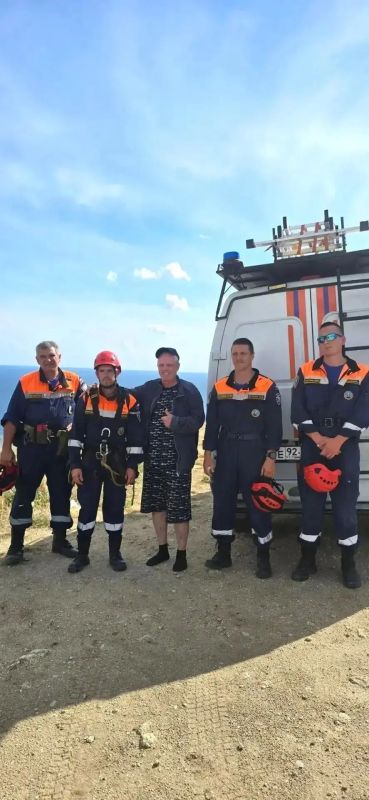 Спасатели оказали помощь туристу на Фиоленте Спасатели оказали помощь туристу на Фиоленте