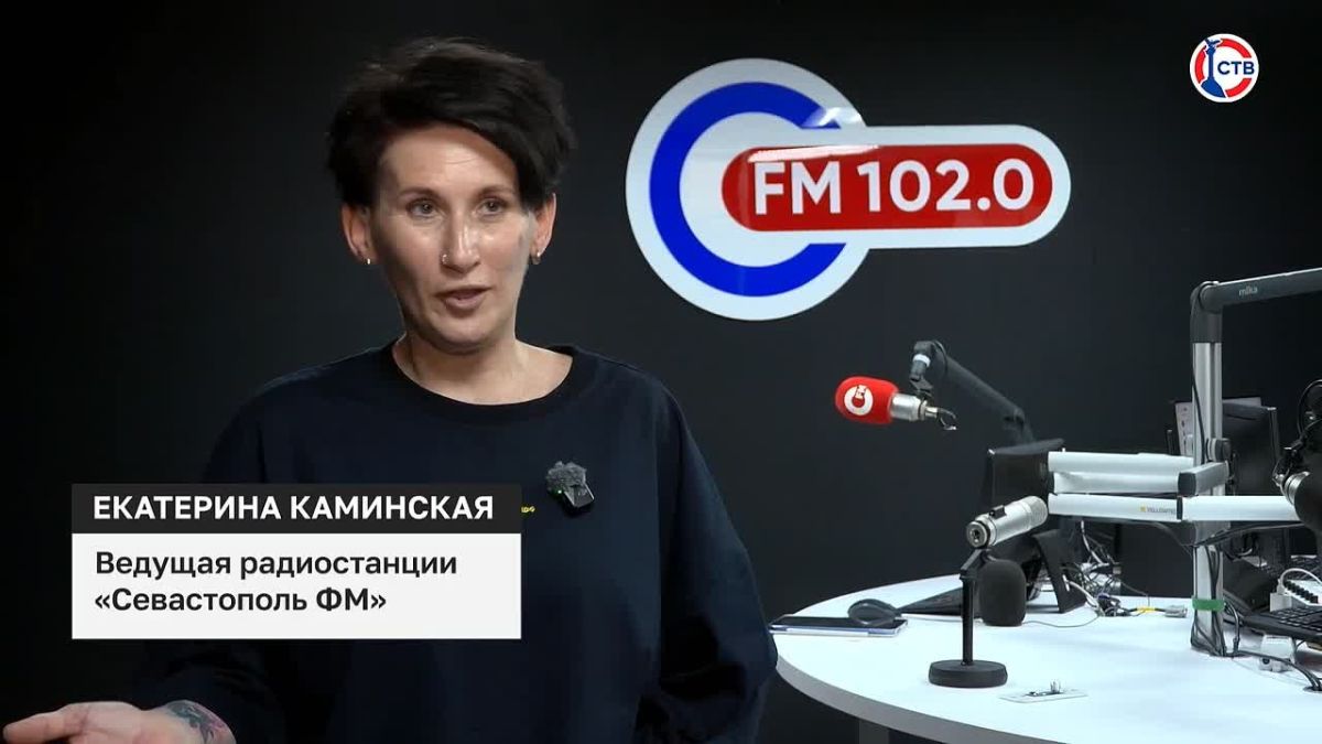 На «Севастополь FM» стартовало новое вечернее шоу «ПилКа» Ежедневно по будням в 17:00 на волне 102,0 ведущие Андрей Пилин и Екатерина Каминская обсуждают актуальные темы, разбирают новости и «пилят» всё самое интересное