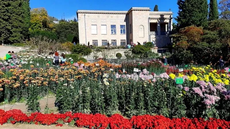 Крым рассчитывает на туристов-соседей после окончания высокого сезона