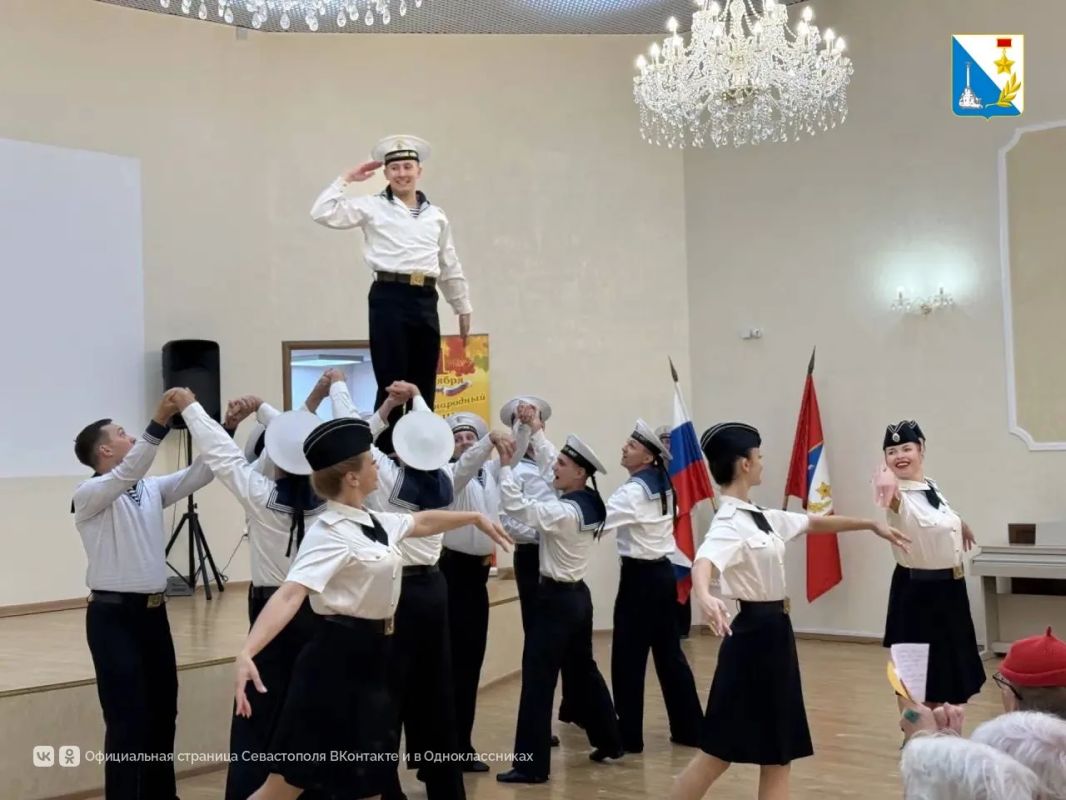 В доме-интернате для престарелых отметили День пожилых людей В доме-интернате для престарелых отметили День пожилых людей