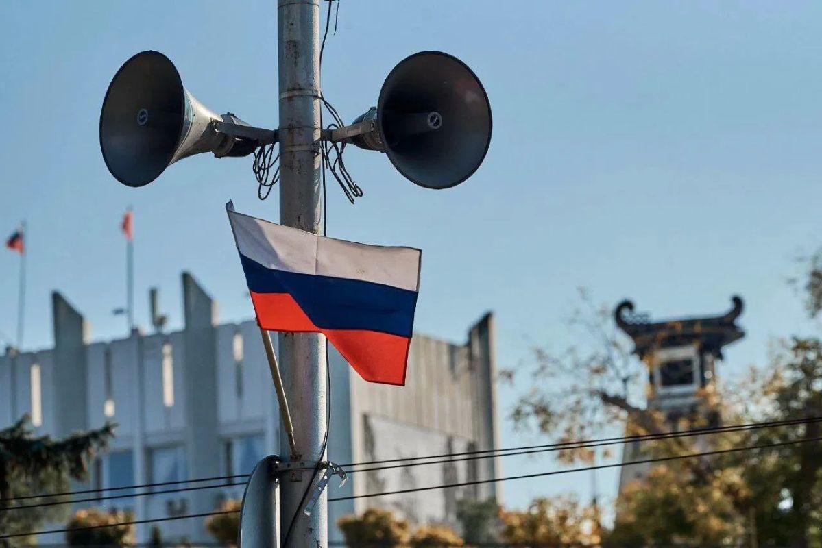 Департамент общественной безопасности города Севастополя поздравляет всех специалистов и ветеранов системы гражданской обороны с профессиональным праздником — Днём гражданской обороны Российской Федерации! Департамент общественной безопасности города Севастополя поздравляет всех специалистов и ветеранов системы гражданской обороны с профессиональным праздником — Днём гражданской обороны Российской Федерации!