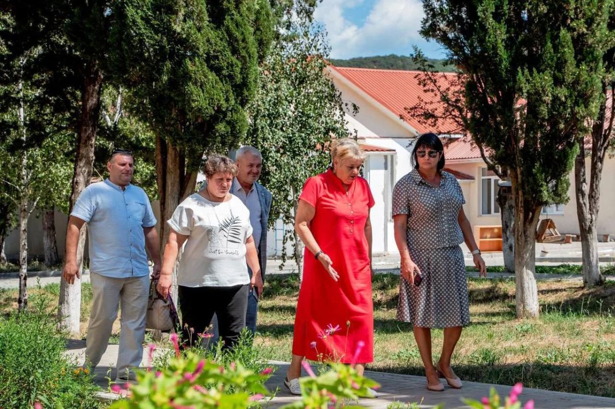 Татьяна Лобач: С Днём учителя!. В последнее время особенно много бываю в наших севастопольских школах Татьяна Лобач: С Днём учителя!. В последнее время особенно много бываю в наших севастопольских школах