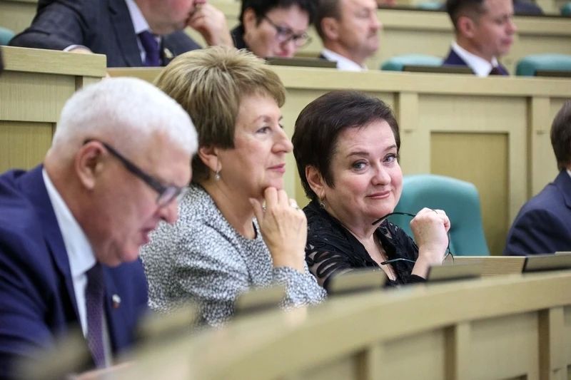 Екатерина Алтабаева: Сегодня приняла участие в парламентских слушаниях о трехлетнем бюджете в Совете Федерации Екатерина Алтабаева: Сегодня приняла участие в парламентских слушаниях о трехлетнем бюджете в Совете Федерации