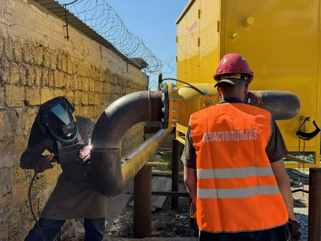 Рабочие будни ГУП «Севастопольгаз» Рабочие будни ГУП «Севастопольгаз»