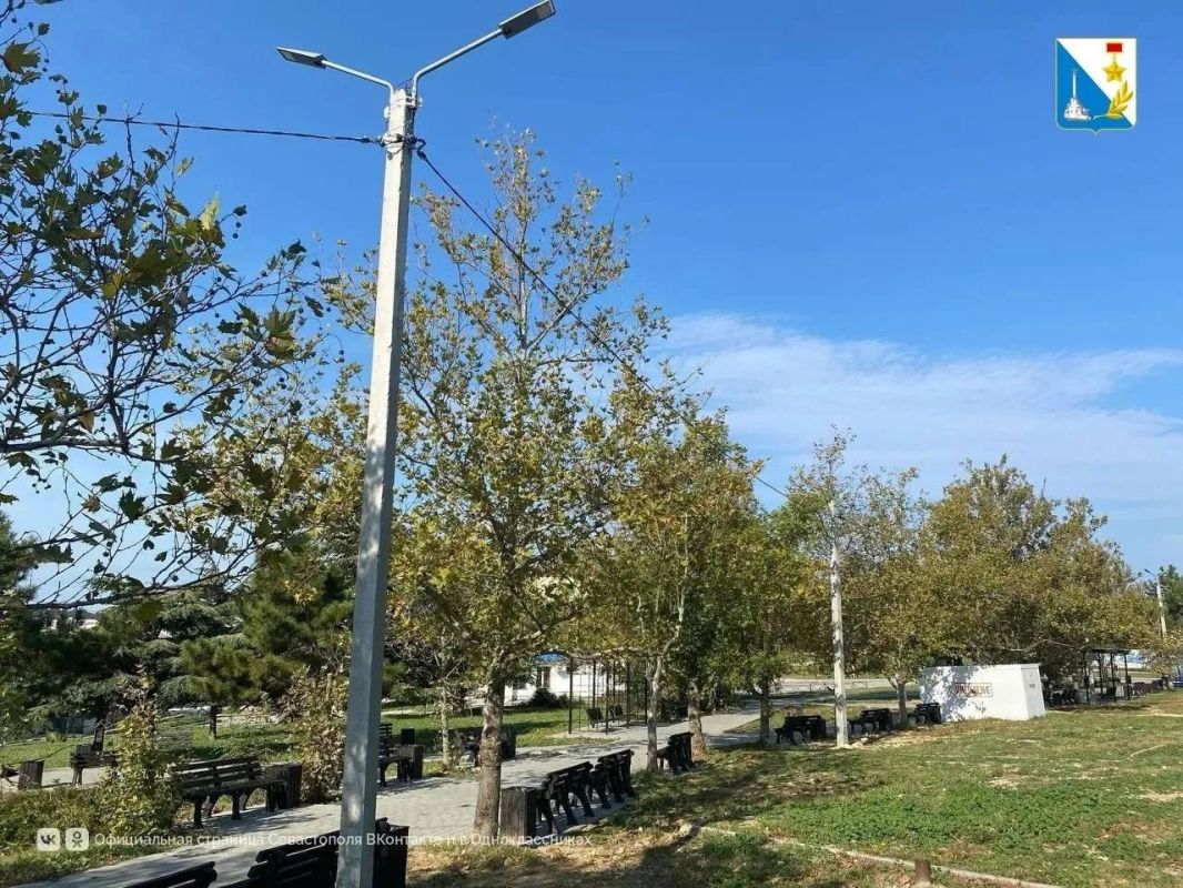 Новое наружное освещение установили в сквере на улице Генерала Жидилова Новое наружное освещение установили в сквере на улице Генерала Жидилова