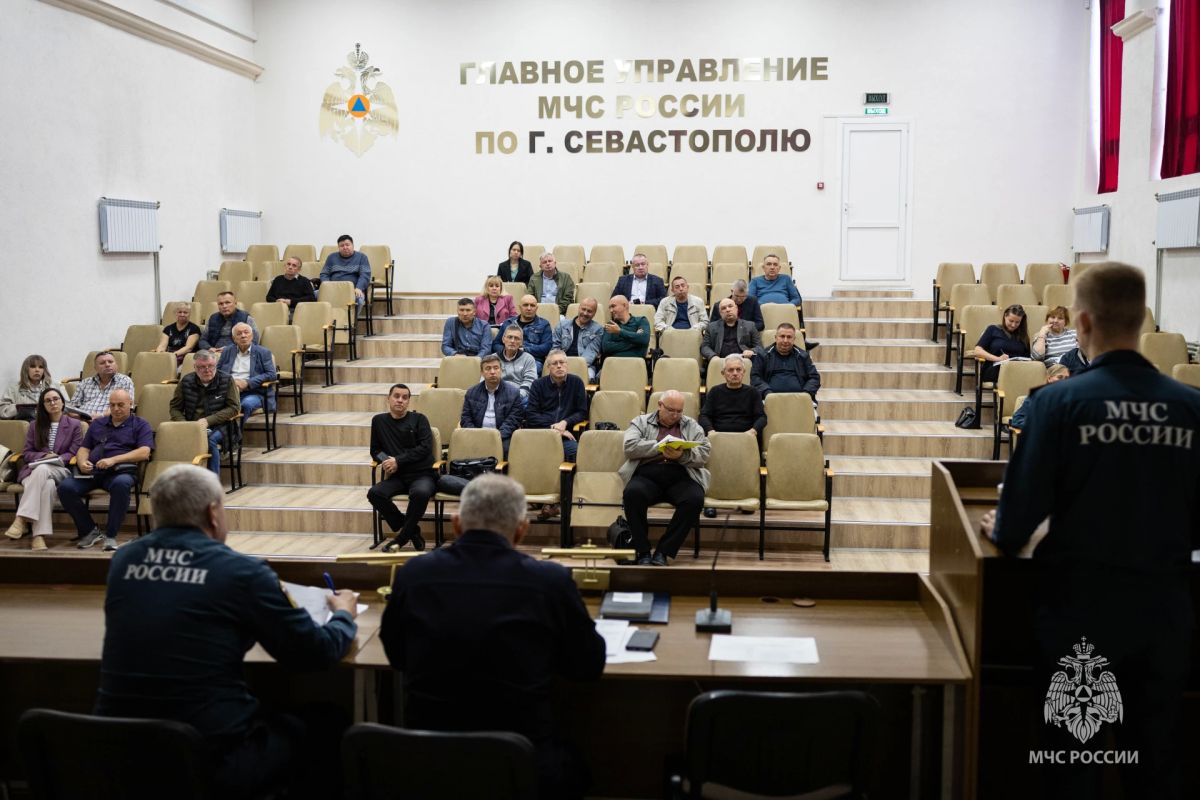 Инструкторско-методическое занятие провели в МЧС России по Севастополю Инструкторско-методическое занятие провели в МЧС России по Севастополю