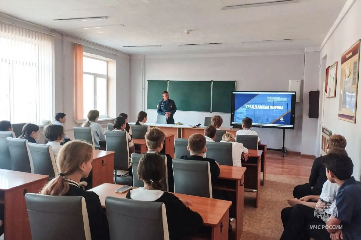 Учим безопасности, тренируем жизненно важные навыки Учим безопасности, тренируем жизненно важные навыки