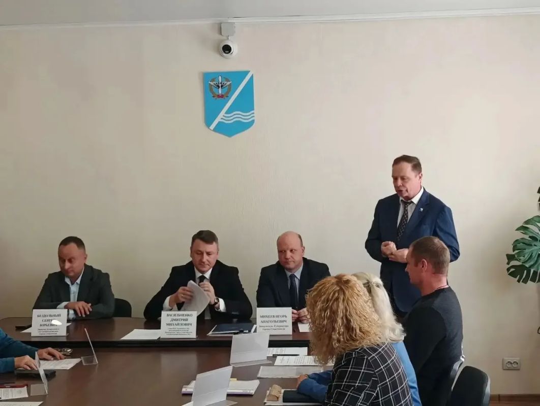 Советы Андреевского и Качинского муниципальных округов четвёртого созыва официально начали работу Советы Андреевского и Качинского муниципальных округов четвёртого созыва официально начали работу