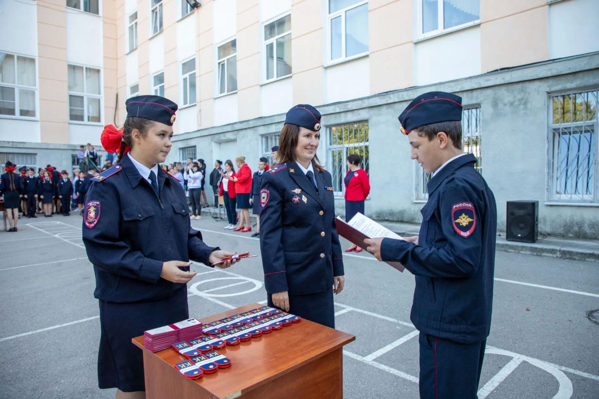 Начальник УМВД России по г.Севастополю генерал-майор полиции Сергей Сигунов принял участие в церемонии приведения к Обещанию и Клятве кадет органов внутренних дел Начальник УМВД России по г.Севастополю генерал-майор полиции Сергей Сигунов принял участие в церемонии приведения к Обещанию и Клятве кадет органов внутренних дел