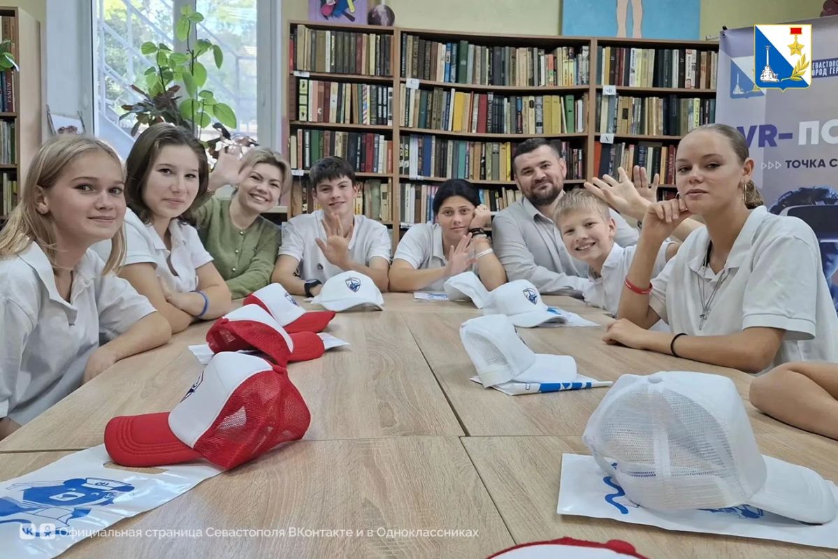 С воспитанниками детского дома встретились выпускники программы «Севастополь — город героев» С воспитанниками детского дома встретились выпускники программы «Севастополь — город героев»