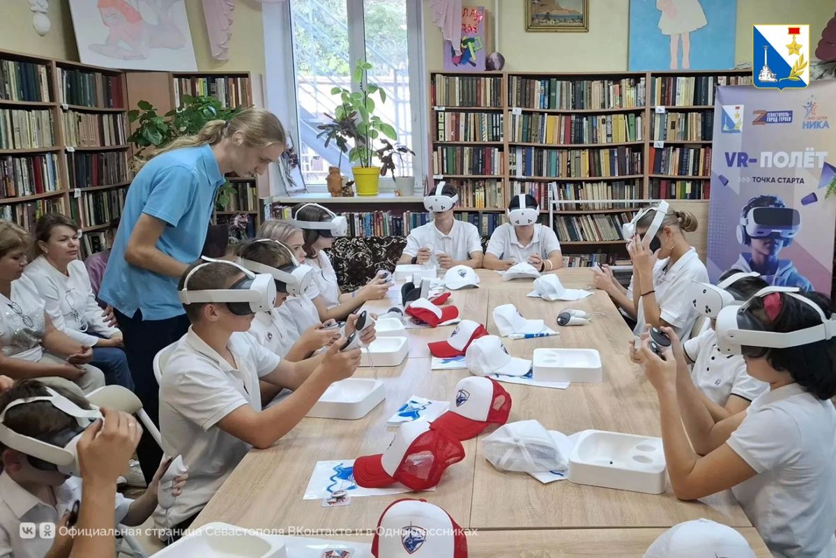 С воспитанниками детского дома встретились выпускники программы «Севастополь — город героев» С воспитанниками детского дома встретились выпускники программы «Севастополь — город героев»