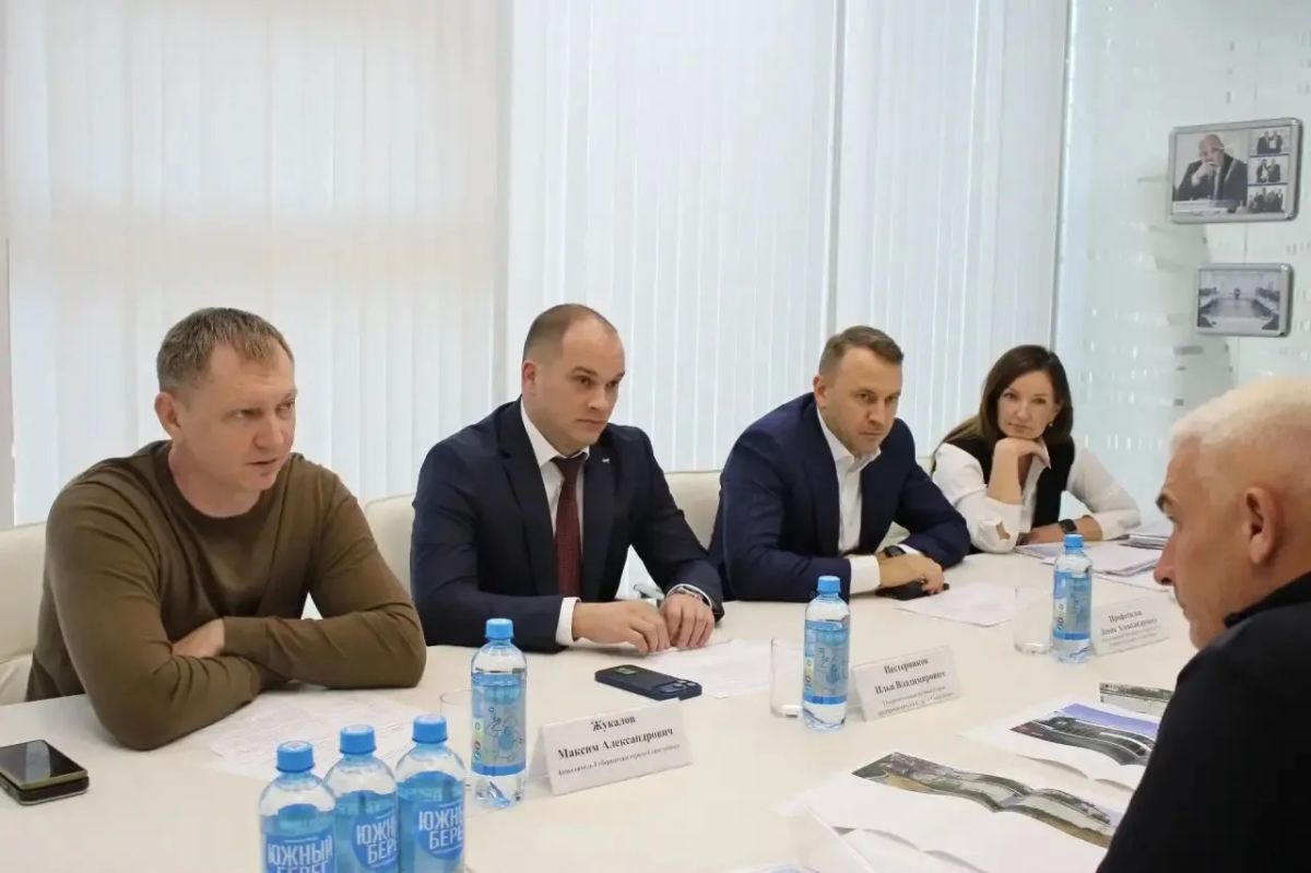 Денис Профатилов: На площадке Центра «Мой бизнес» провели приём предпринимателей совместно с заместителем Губернатора Севастополя Максимом Жукаловым и Уполномоченным по защите прав предпринимателей в городе Севастополе Ильей... Денис Профатилов: На площадке Центра «Мой бизнес» провели приём предпринимателей совместно с заместителем Губернатора Севастополя Максимом Жукаловым и Уполномоченным по защите прав предпринимателей в городе Севастополе Ильей...