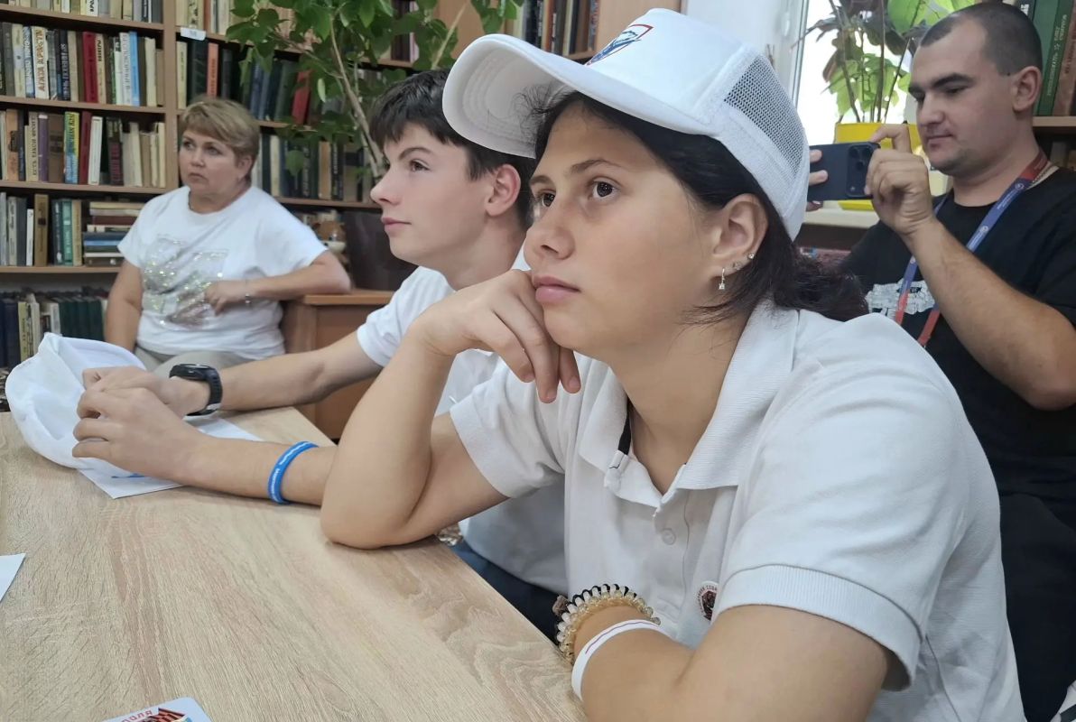 «Севастополь — город героев»: выпускники программы провели уроки для воспитанников детского дома «Севастополь — город героев»: выпускники программы провели уроки для воспитанников детского дома