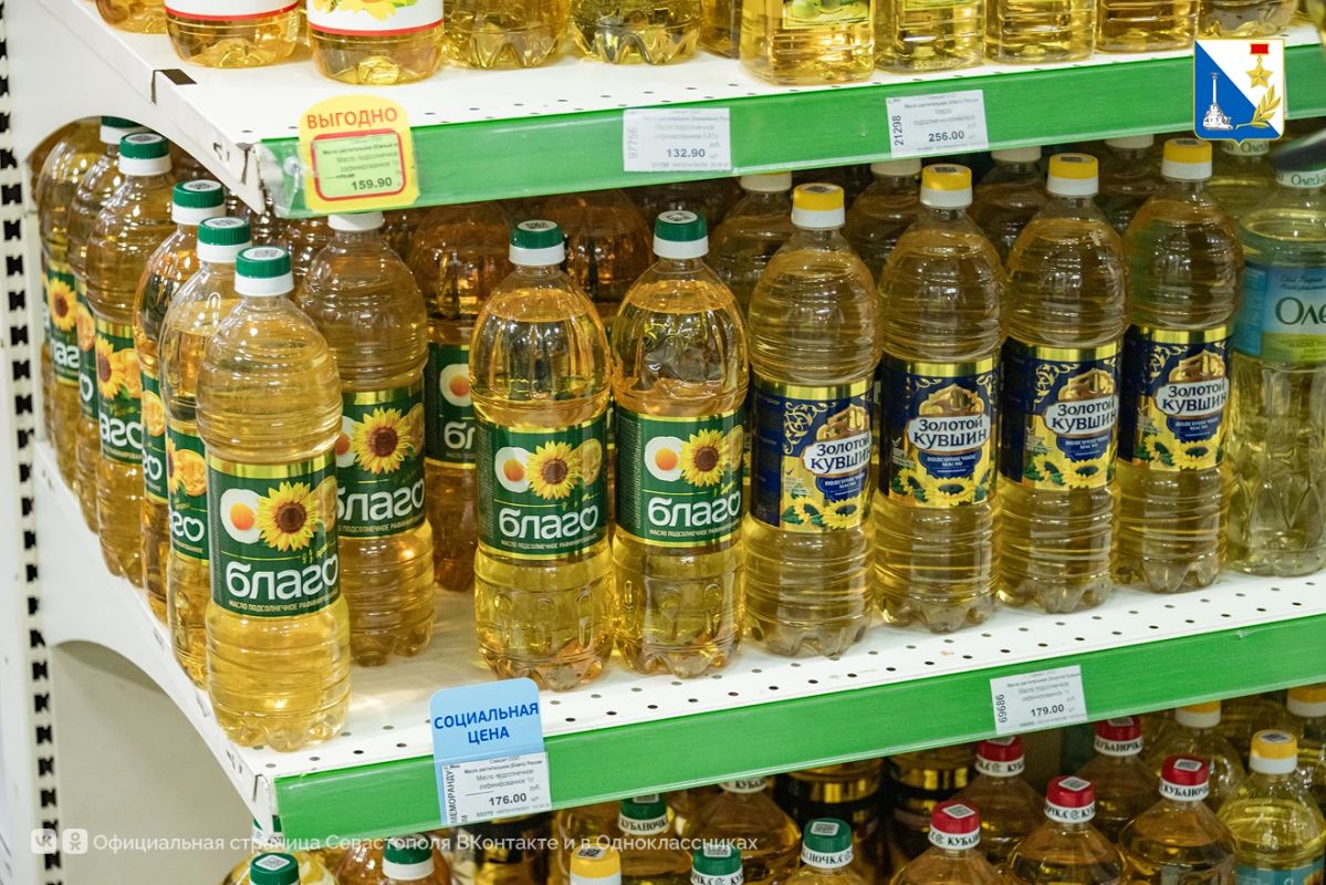На полках в магазинах Севастополя становится больше местных товаров для «борщевого набора» На полках в магазинах Севастополя становится больше местных товаров для «борщевого набора»