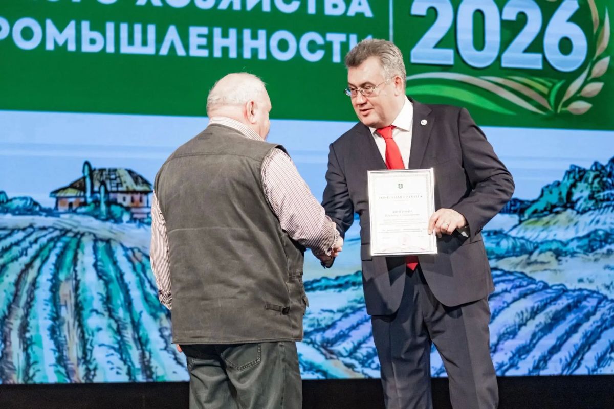 Николай Приставка: По поручению Губернатора Севастополя Михаила Владимировича Развожаева поздравил работников сельского хозяйства и перерабатывающей промышленности Николай Приставка: По поручению Губернатора Севастополя Михаила Владимировича Развожаева поздравил работников сельского хозяйства и перерабатывающей промышленности