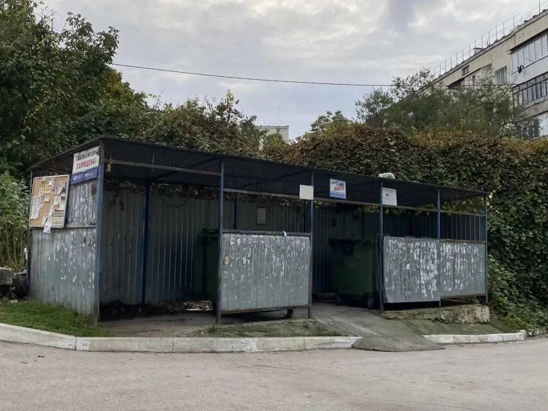 Коммунальные службы Севастополя вывезли 632 тонны мусора за день Коммунальные службы Севастополя вывезли 632 тонны мусора за день