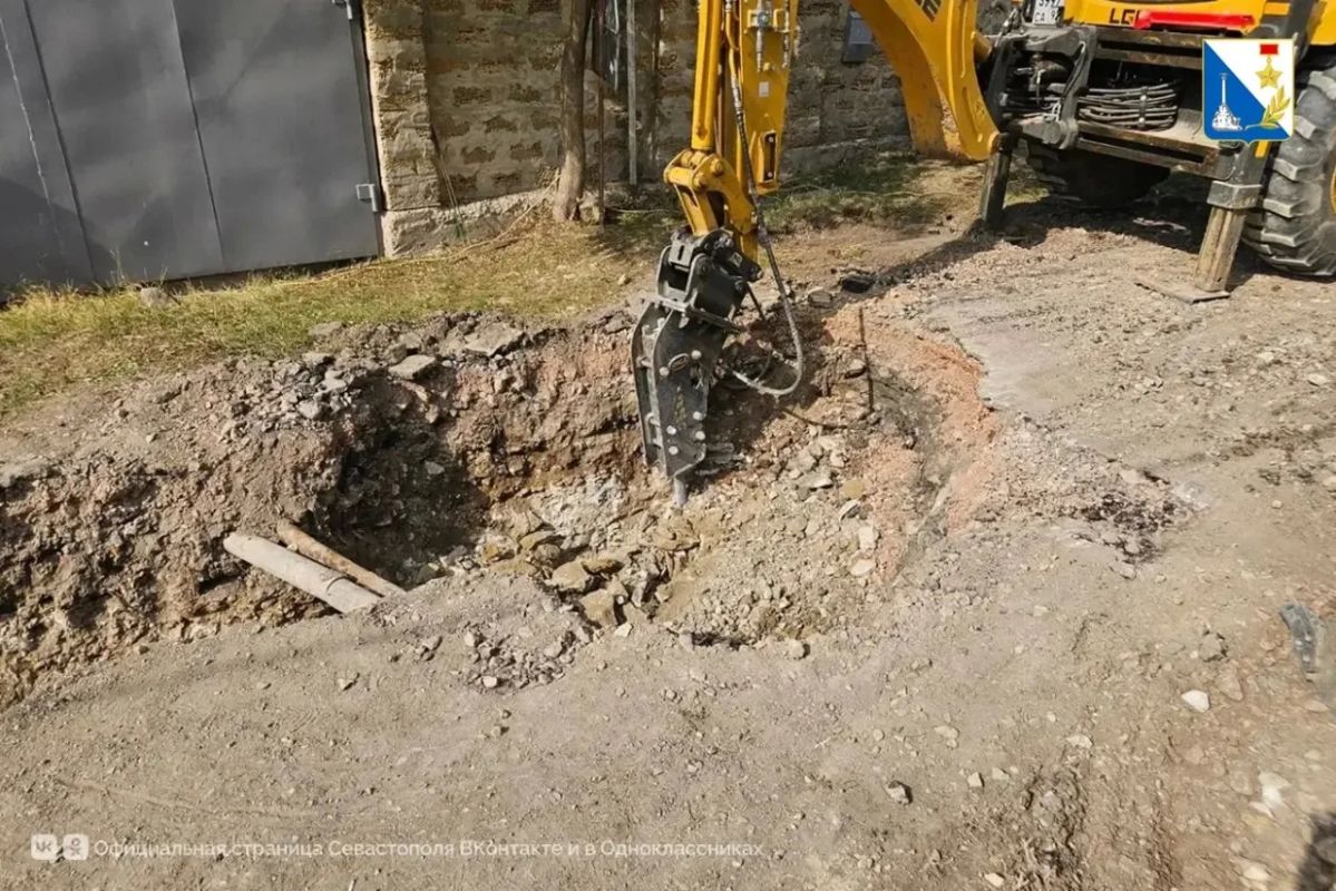 В селе Родном обновляют водопровод на двух улицах В селе Родном обновляют водопровод на двух улицах