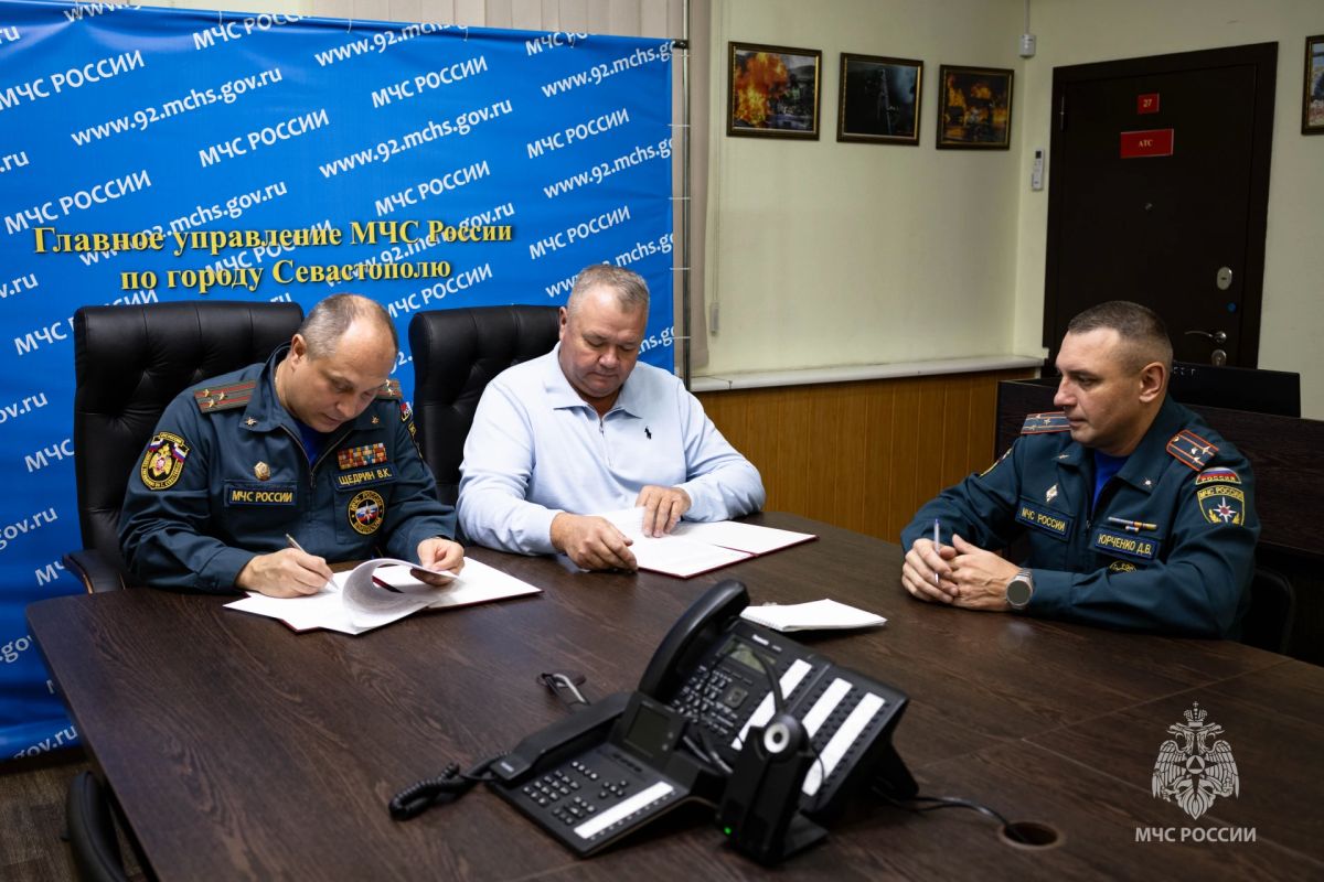 Сотрудничество профессионалов и добровольцев – для укрепления пожарной безопасности в Городе-Герое Сотрудничество профессионалов и добровольцев – для укрепления пожарной безопасности в Городе-Герое