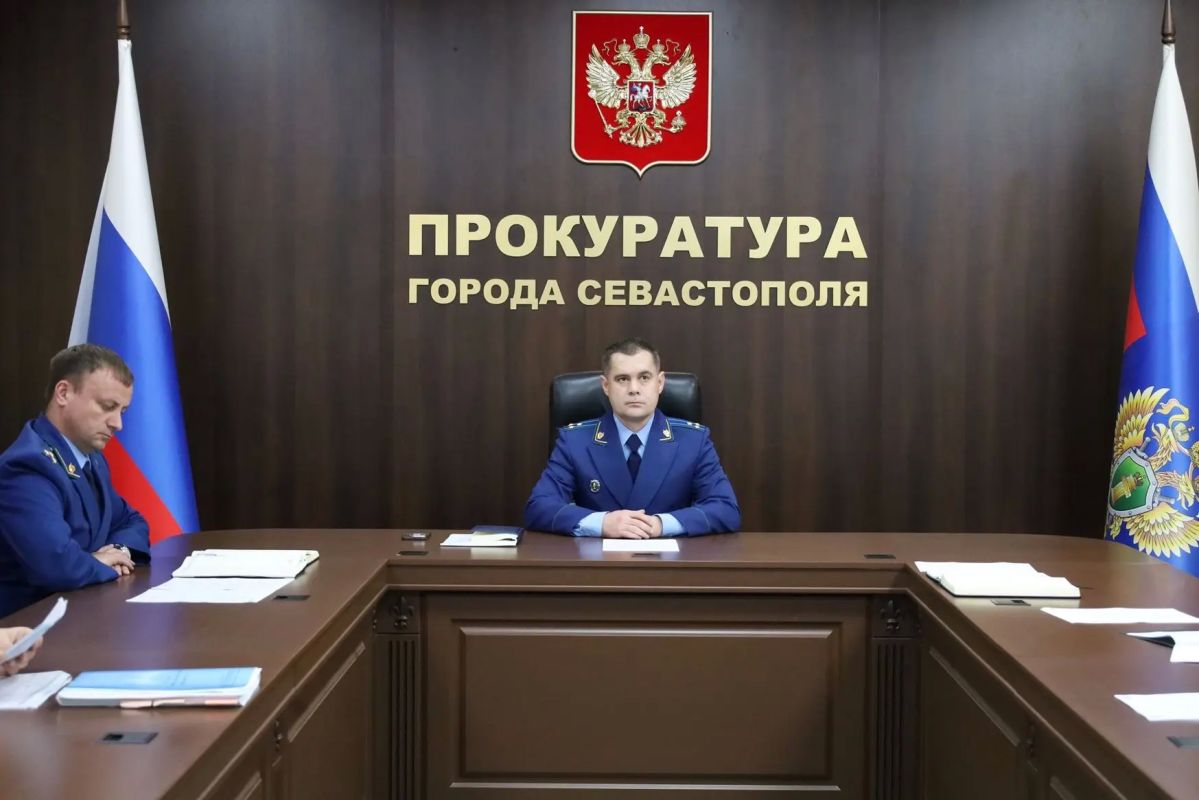 Сегодня в прокуратуре Севастополя под председательством заместителя прокурора города Анатолия Абраменко состоялось межведомственное семинарское занятие Сегодня в прокуратуре Севастополя под председательством заместителя прокурора города Анатолия Абраменко состоялось межведомственное семинарское занятие